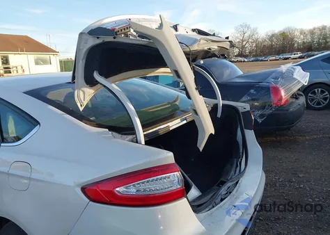 2014 Ford Fusion Se z USA, uszkodzony, nr VIN 1FA6P0H72E5397749